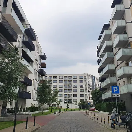 Biznes Metro Bielany Apartment Warschau